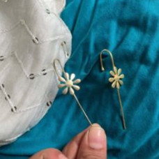 flower_earpin