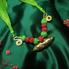 mrunalini_vintage_necklace